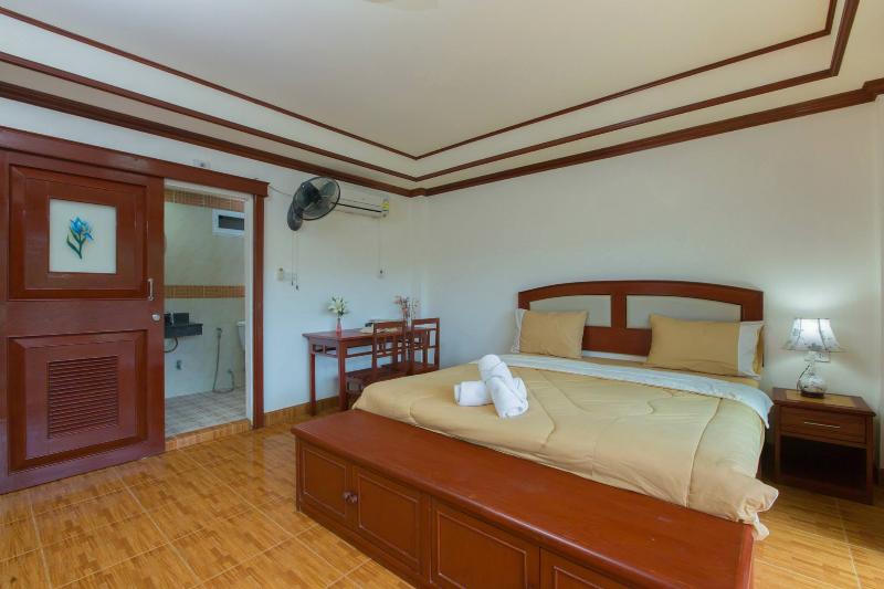 Patong Rai Rom Yen Resort SHA by ZUZU - Oda