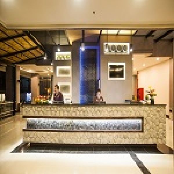 GU Hotel - Lobi