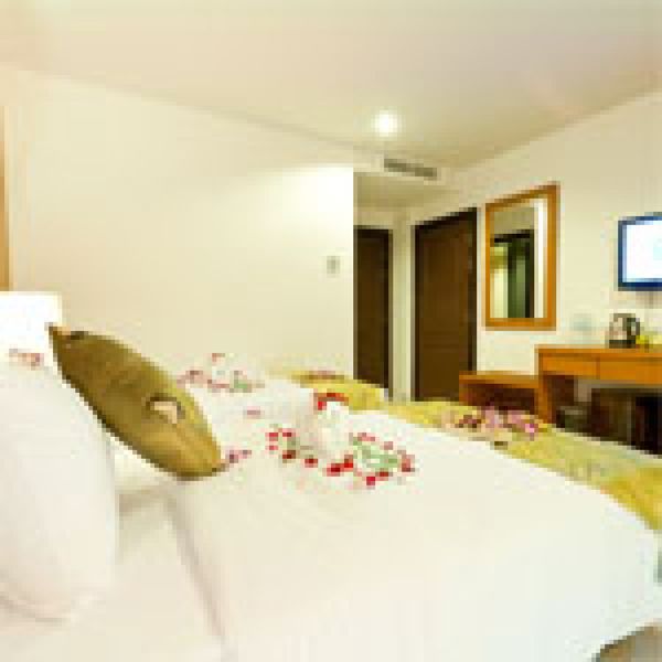 GU Hotel - Oda