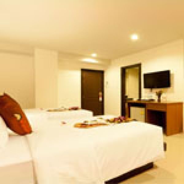 GU Hotel - Oda