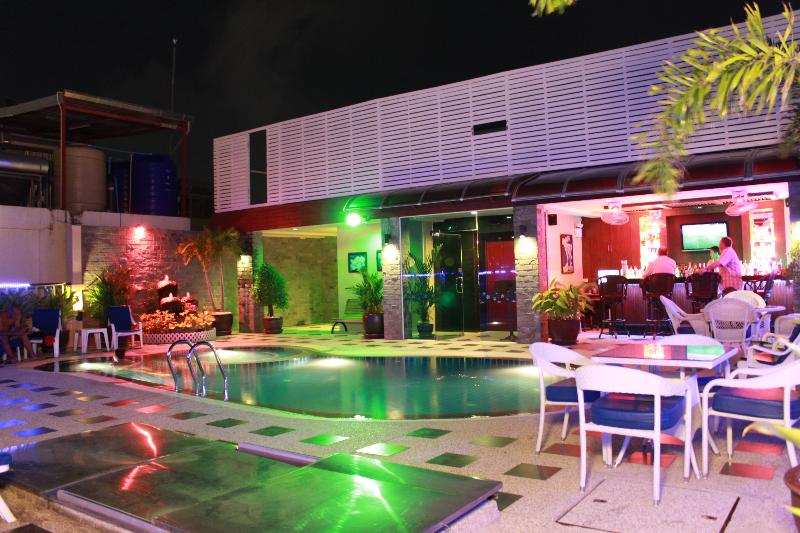 Patong Hemingway's Hotel - Bar