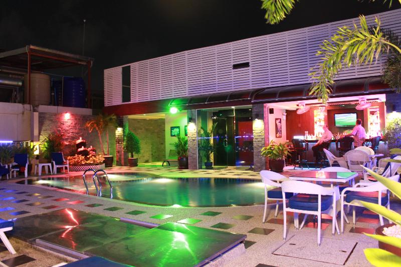 Patong Hemingway's Hotel - Bar