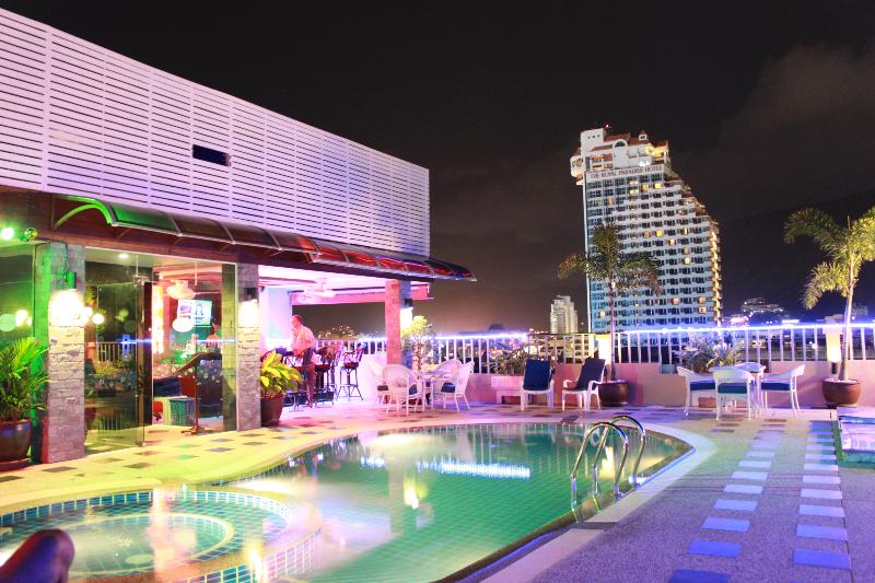 Patong Hemingway's Hotel - Bar