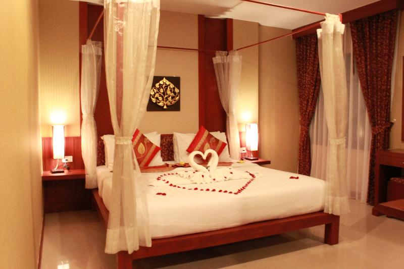 Patong Hemingway's Hotel - Oda