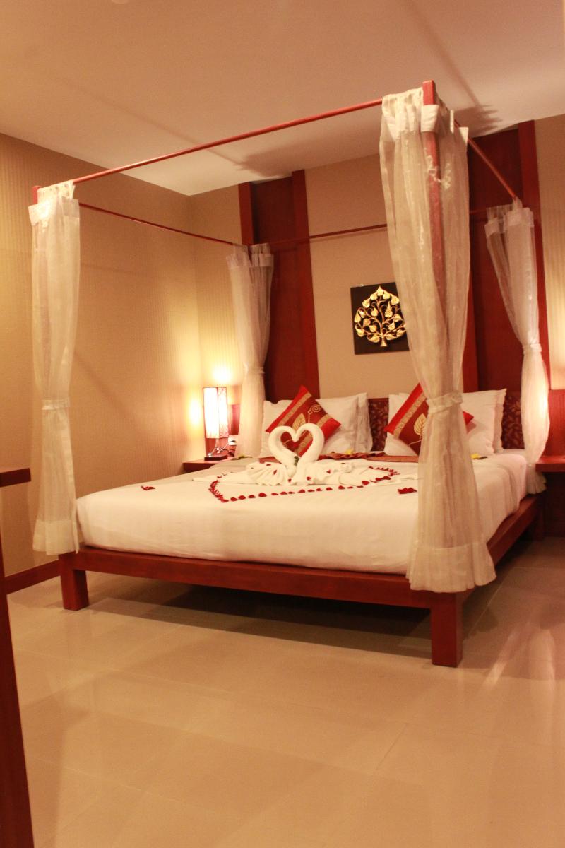 Patong Hemingway's Hotel - Oda