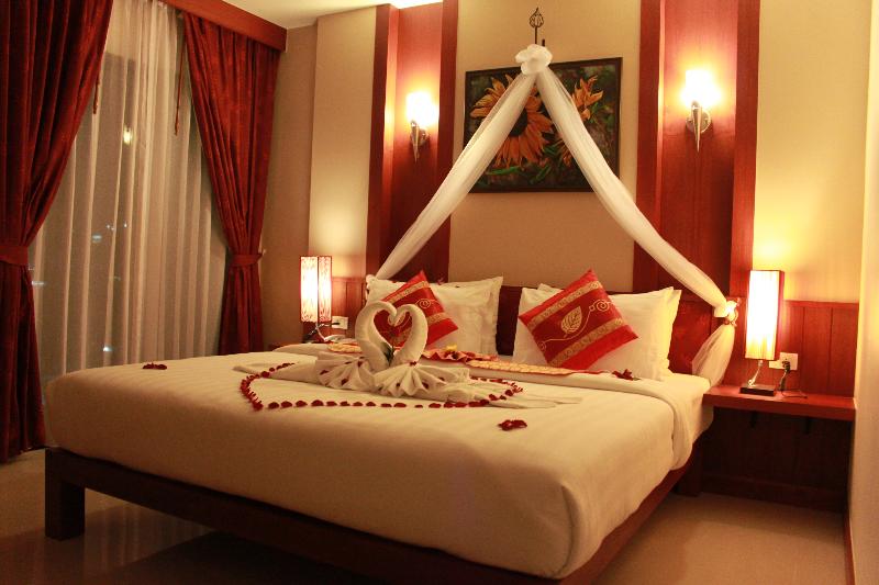 Patong Hemingway's Hotel - Oda