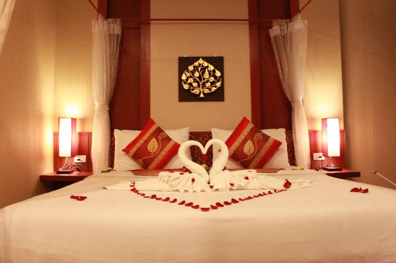 Patong Hemingway's Hotel - Oda