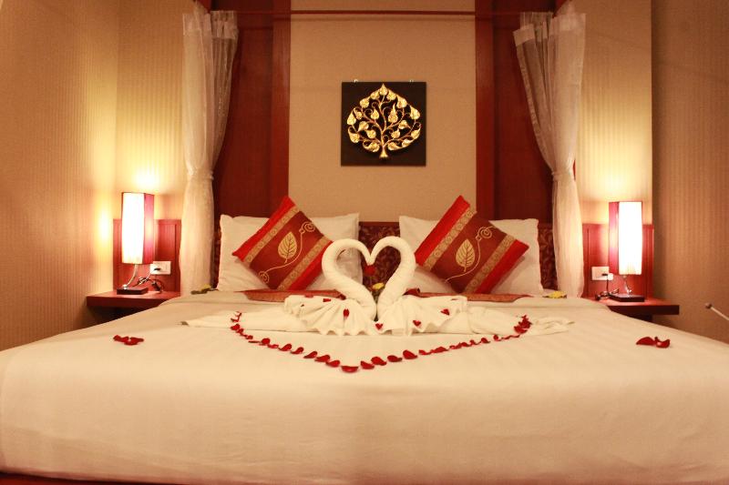 Patong Hemingway's Hotel - Oda
