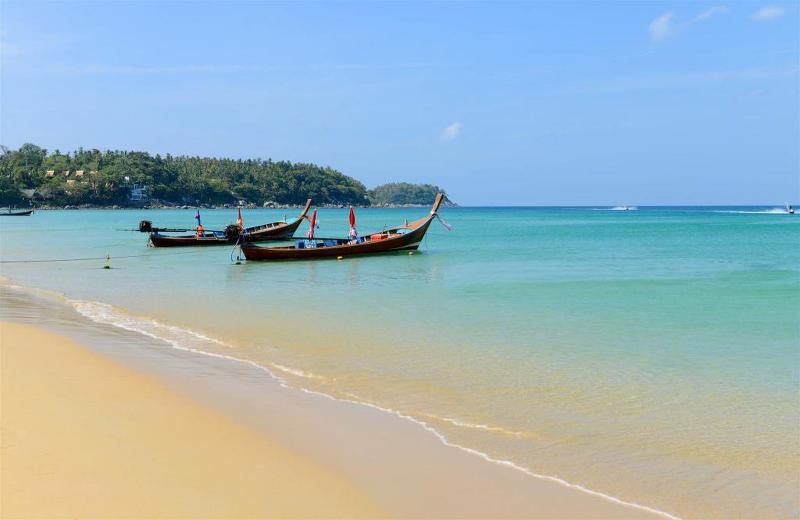 Andaman Embrace Patong - Plaj