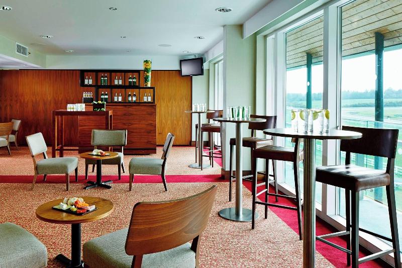 Lingfield Park Marriott Hotel & Country Club - Toplantı
