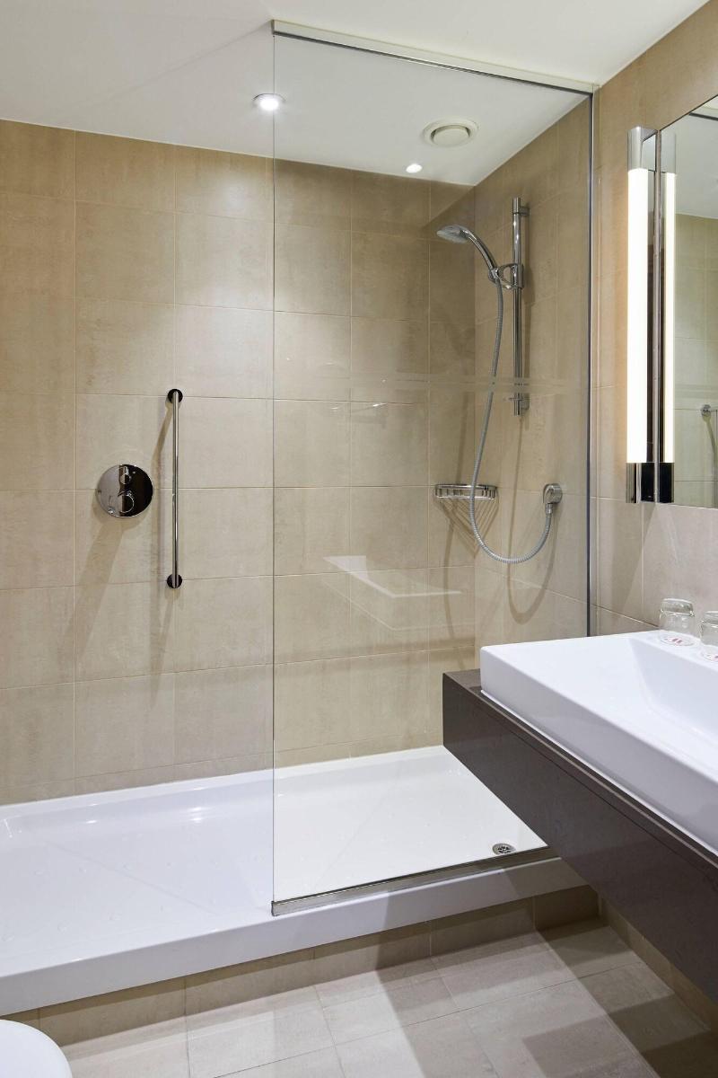 Lingfield Park Marriott Hotel & Country Club - Oda