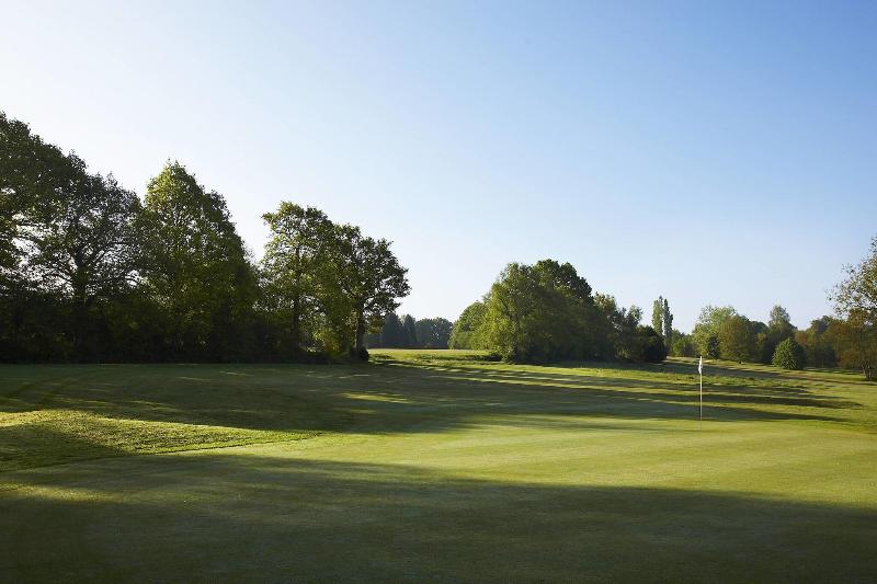 Lingfield Park Marriott Hotel & Country Club - Oda