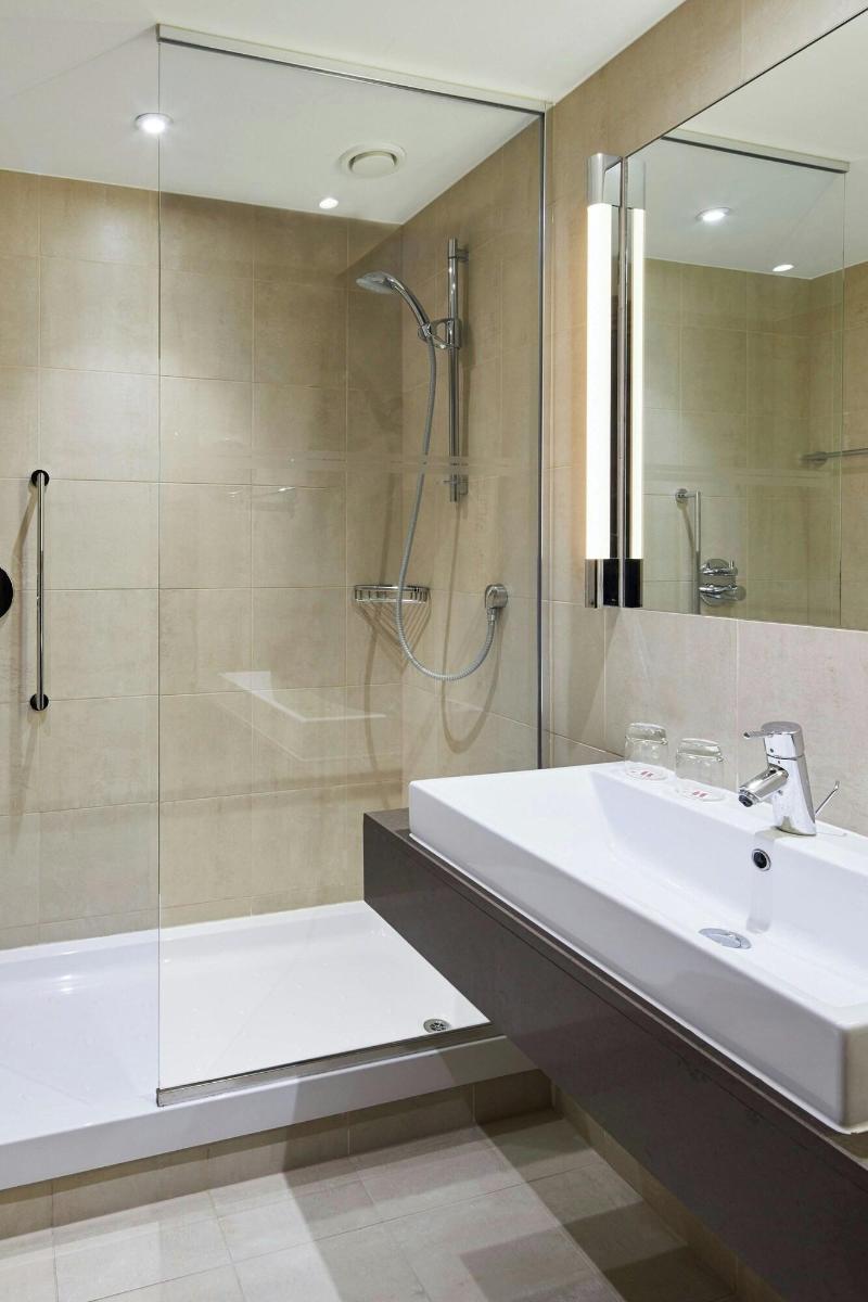 Lingfield Park Marriott Hotel & Country Club - Oda