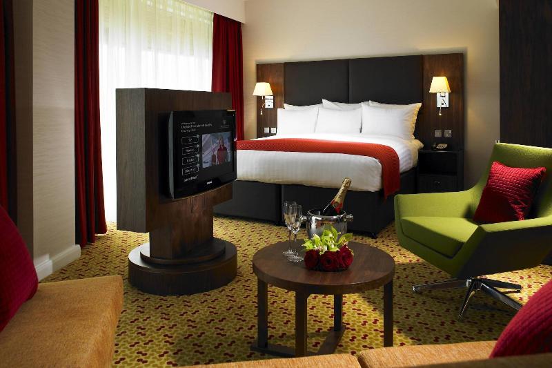 Lingfield Park Marriott Hotel & Country Club - Oda