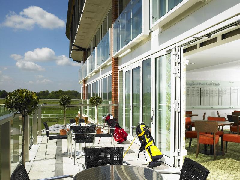 Lingfield Park Marriott Hotel & Country Club - Teras