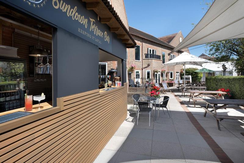 Delta Hotels by Marriott Tudor Park Country Club - Bar