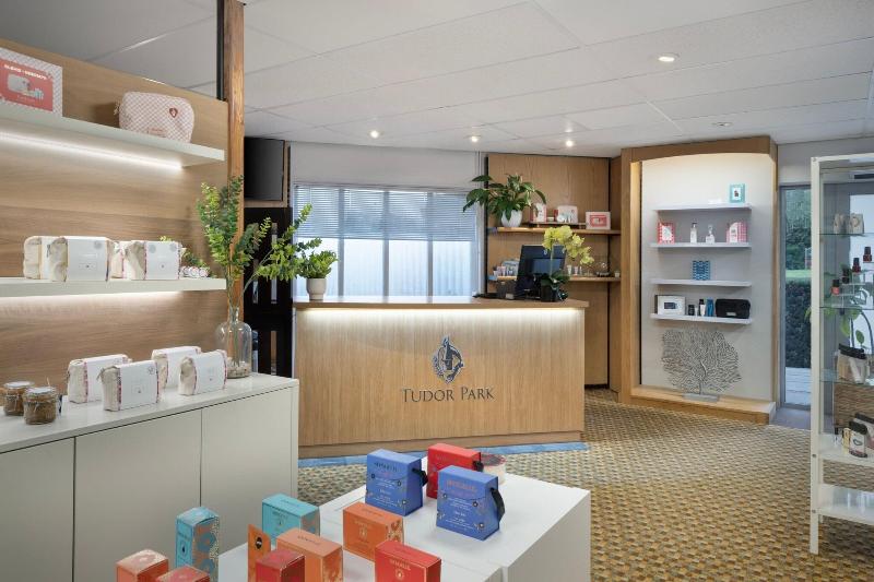 Delta Hotels by Marriott Tudor Park Country Club - Lobi