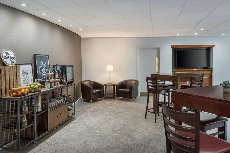 Delta Hotels by Marriott Tudor Park Country Club - Toplantı