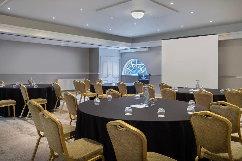 Delta Hotels by Marriott Tudor Park Country Club - Toplantı