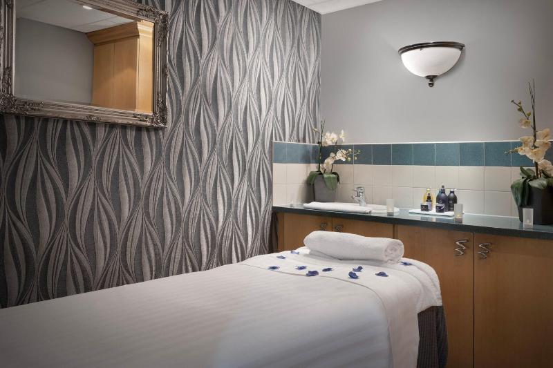 Delta Hotels by Marriott Tudor Park Country Club - Aktivite