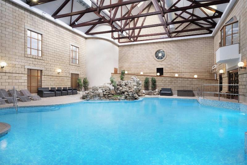 Delta Hotels by Marriott Tudor Park Country Club - Havuz