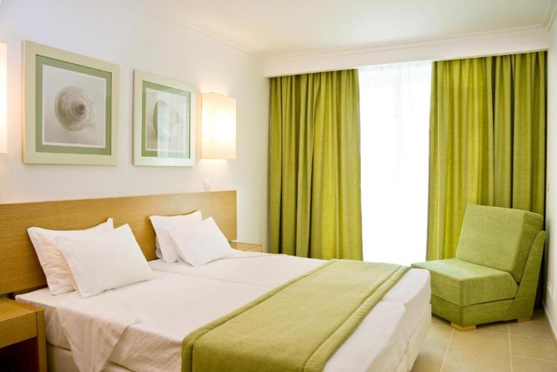 Montegordo Hotel Apartamentos & Spa - Oda