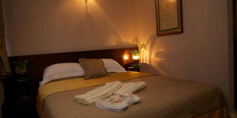 Burckin Suites Hotel - Oda