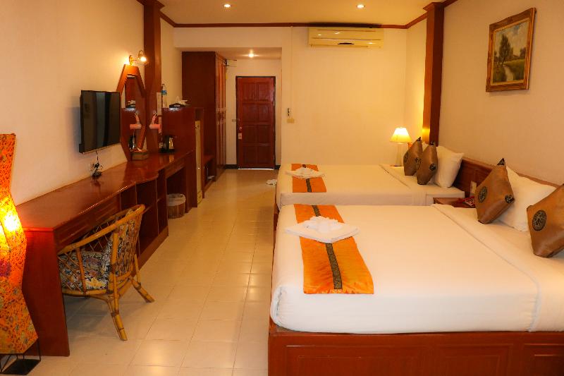 Andaman Seaside Resort Phuket - Oda