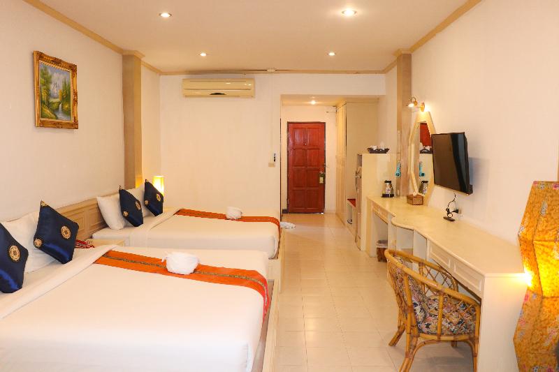 Andaman Seaside Resort Phuket - Oda