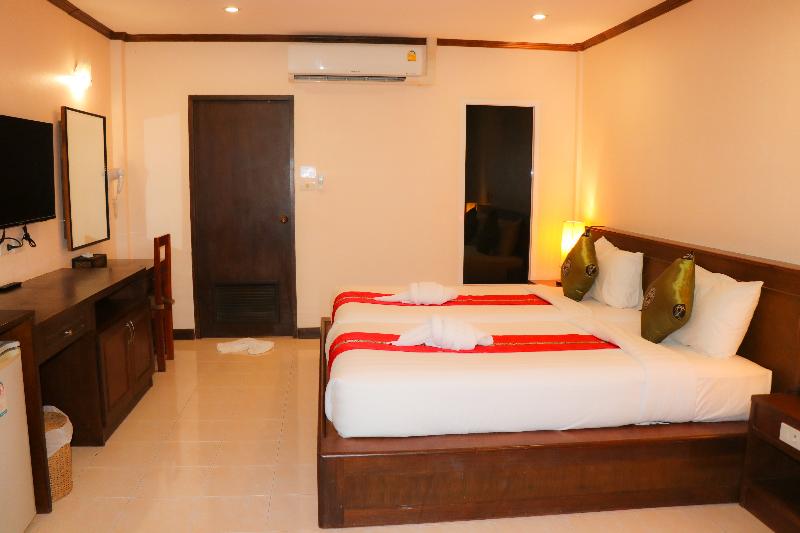 Andaman Seaside Resort Phuket - Oda