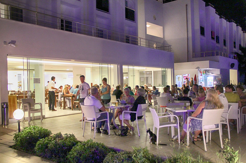 Club Hotel Shark - Restoran