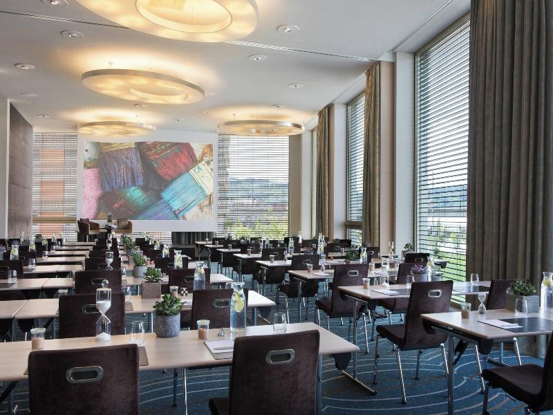 Renaissance Zurich Tower - Toplantı