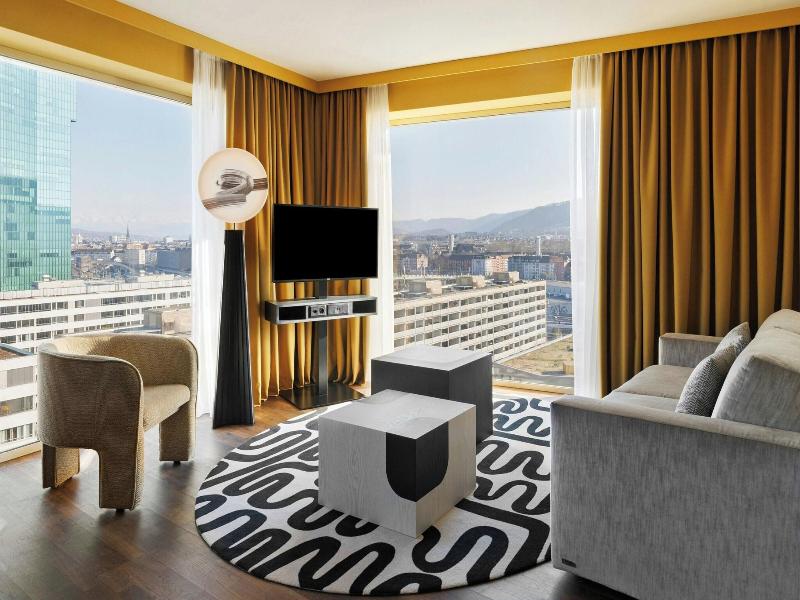 Renaissance Zurich Tower - Oda
