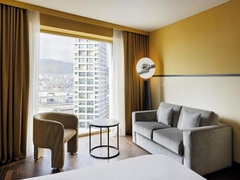 Renaissance Zurich Tower - Oda