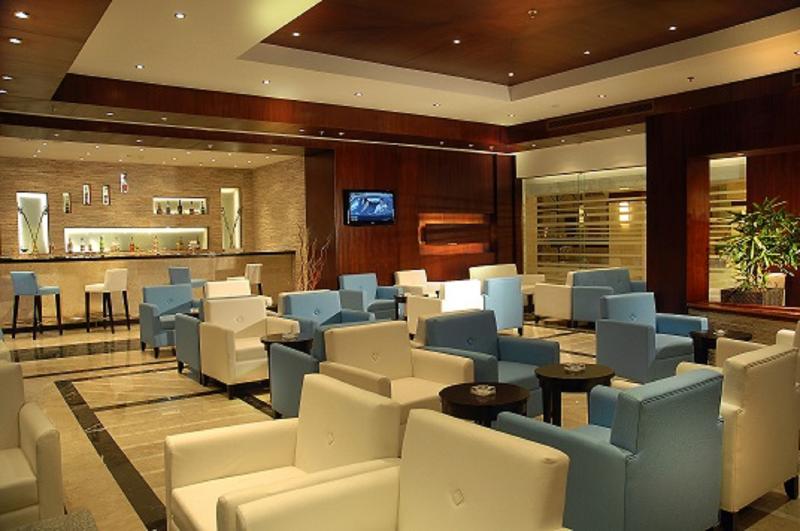 Xperience Sea Breeze Resort - Lobi
