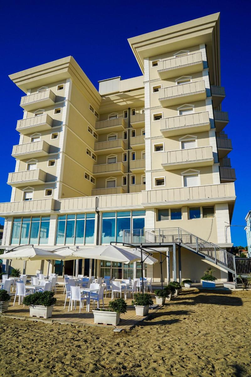 Hotel Imperial Beach - Genel