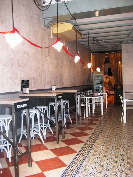 Larga 70 - Bar