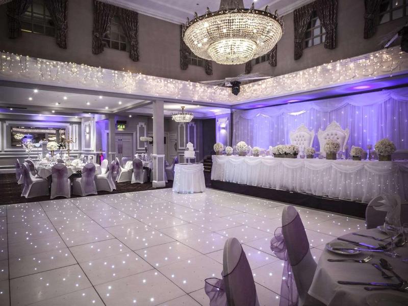 London Chigwell Prince Regent BW Signature - Toplantı