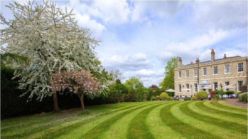 London Chigwell Prince Regent BW Signature - Genel