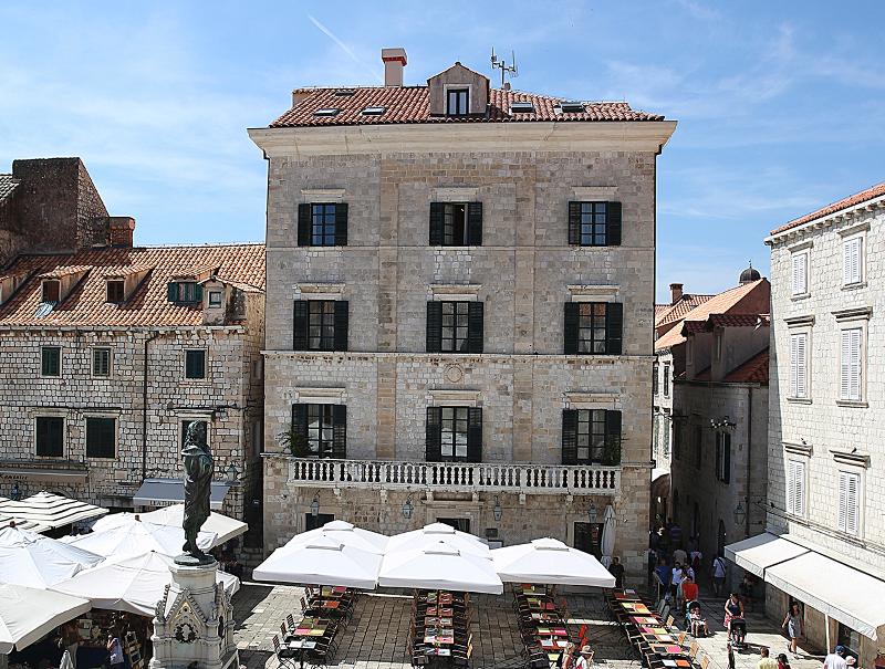 The Pucic Palace - Genel