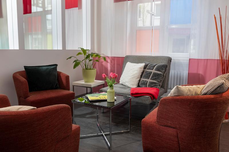 Wyndham Garden Hotel Duesseldorf City Koenigsallee - Lobi