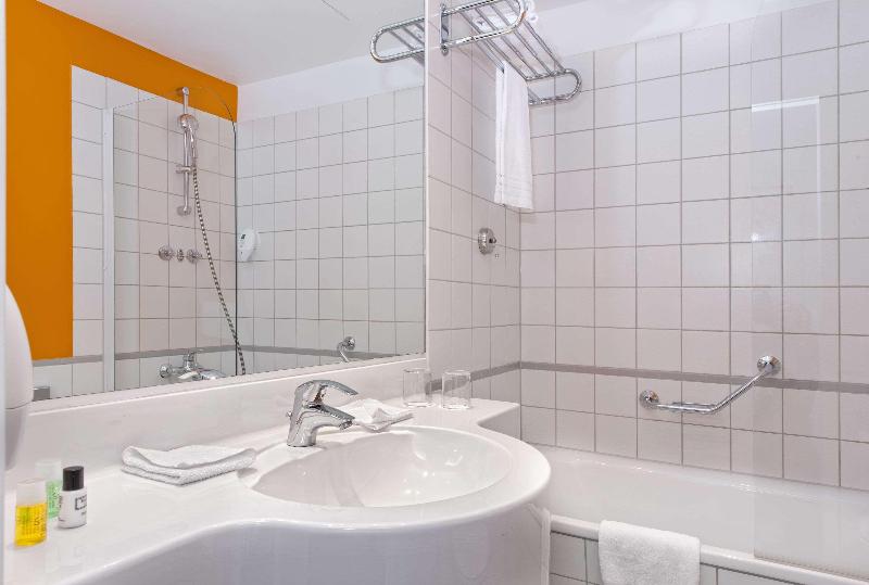 Wyndham Garden Hotel Duesseldorf City Koenigsallee - Oda