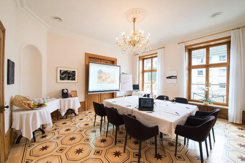 Der Teufelhof Basel - Toplantı
