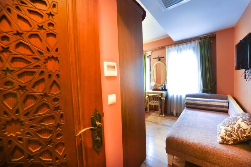 Merial Hotel - Genel