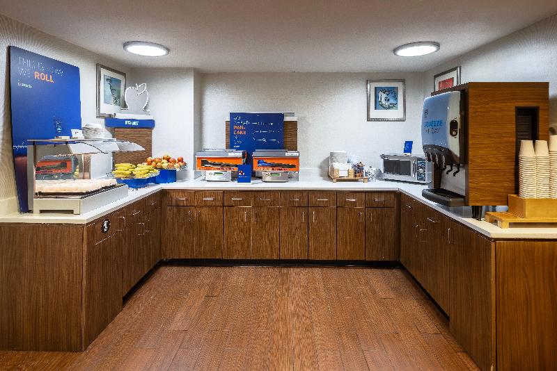 Holiday Inn Express New York City Times Square - Restoran