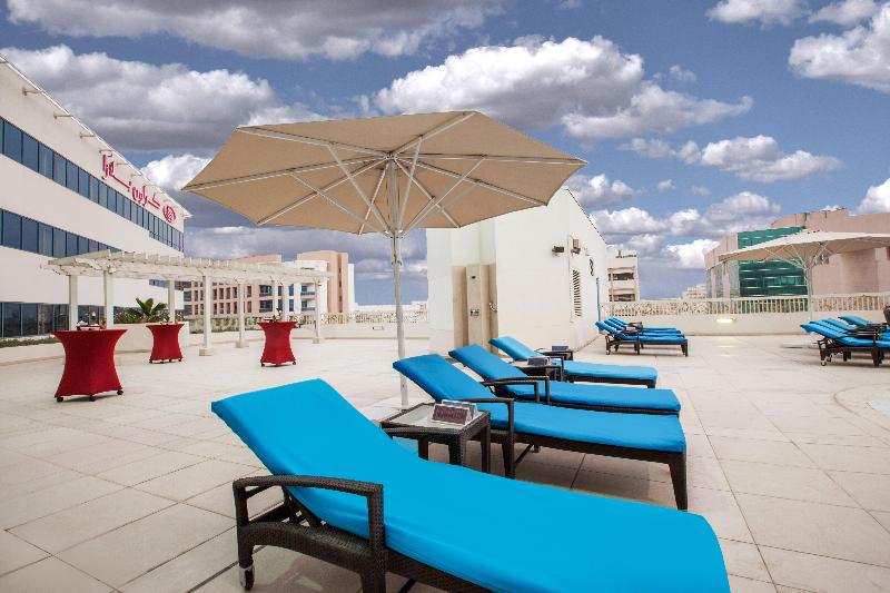 Crowne Plaza Deira - Havuz