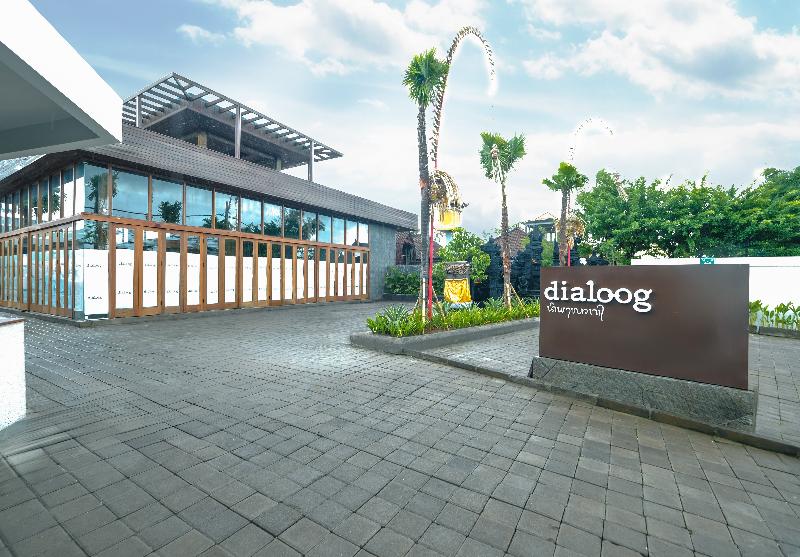 Dialoog Seminyak - Genel