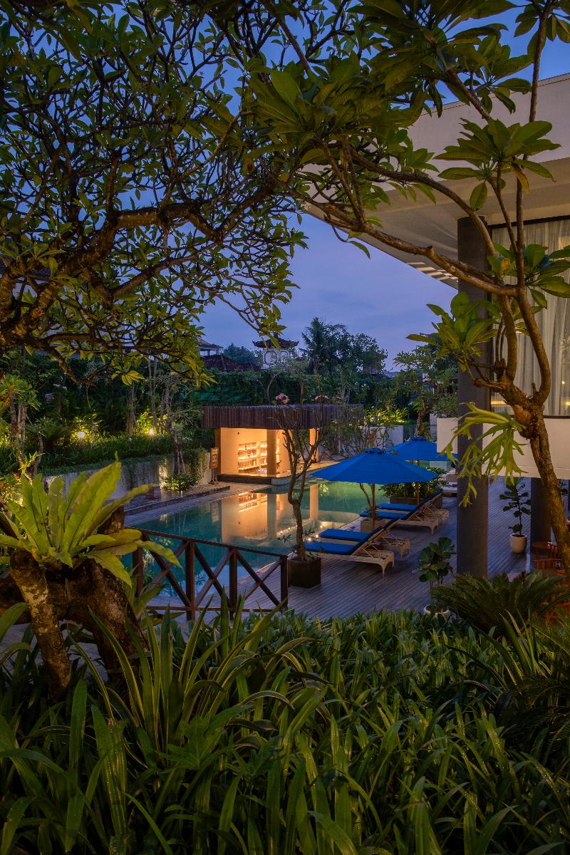 Dialoog Seminyak - Genel
