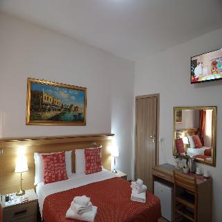 Hotel Tito