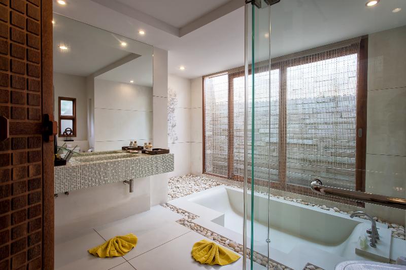 Tango Luxe Beach Villa (SHA Extra+) - Oda